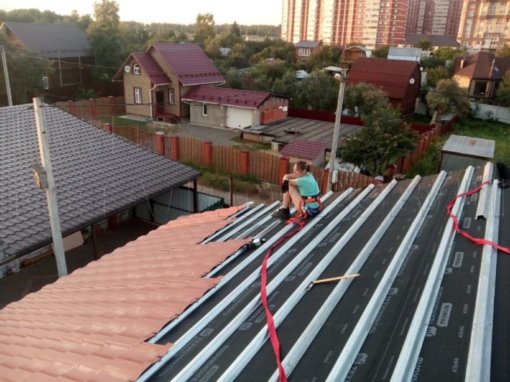 Металлочерепица Геркулес 8004 терракотовый Стальной Бархат от Центра Металлокровли в Нижнем Новгороде