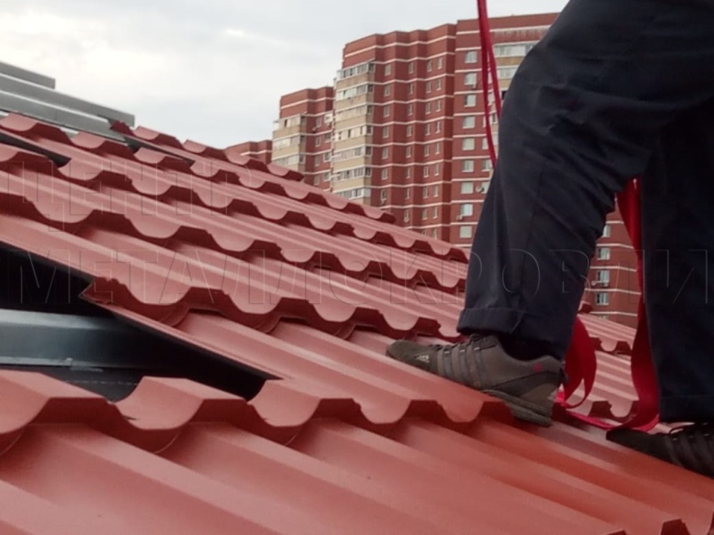 Металлочерепица Геркулес 8004 терракотовый Стальной Бархат от Центра Металлокровли в Нижнем Новгороде